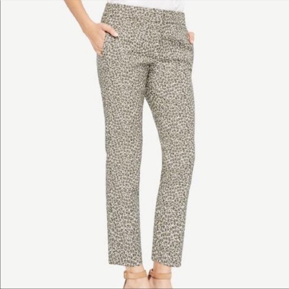 Ann Taylor Pants - Ann Taylor Leaf Jacquard Ankle Pant, sz 6